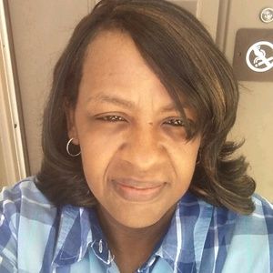 Meet your Posher, Cassandra